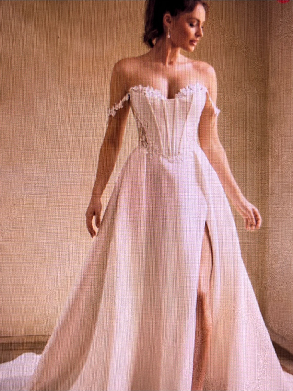 Sofia Tolli Rue Off-Shoulder Ivory A-Line Dress with Corset Bodice. Never worn
